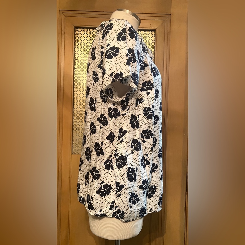 BODEN floral print top blue white 12 - Picture 3 of 10